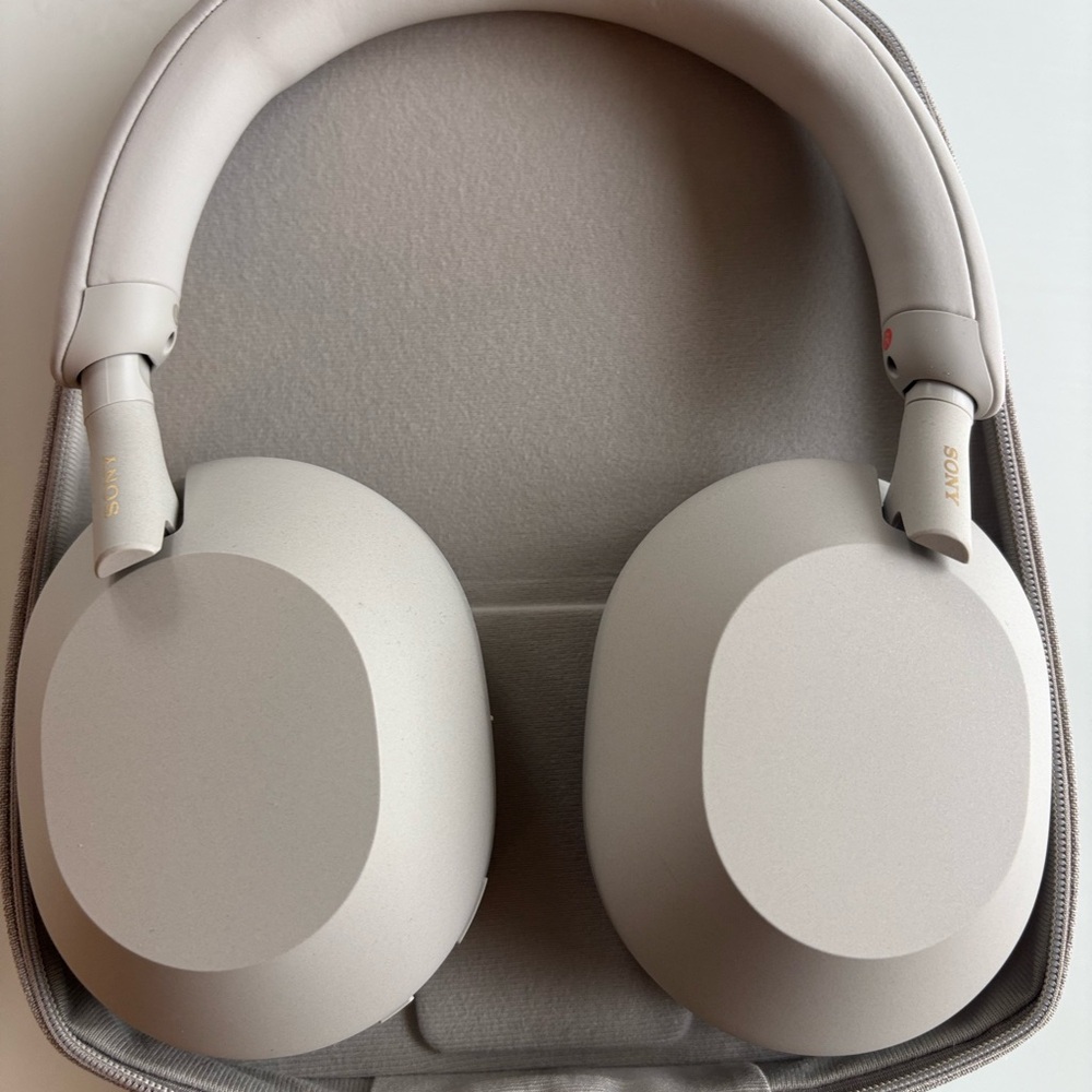 Sony WH-1000XM5 Wireless Industry Leading Noise Canceling Headphones, Silver